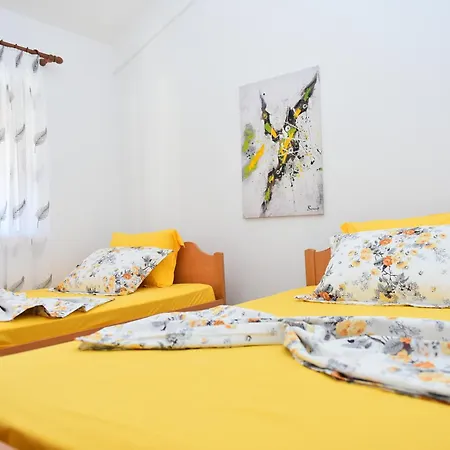 Albania Penthouse Escape Apartman