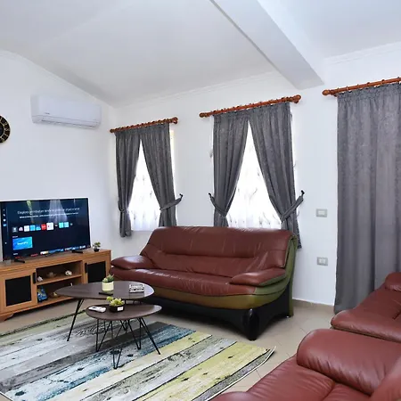 Apartman Albania Penthouse Escape *