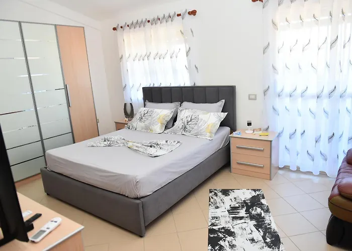 Albania Penthouse Escape 公寓 *